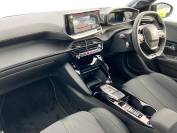 PEUGEOT 208 2025 (24)