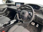 PEUGEOT 208 2025 (24)