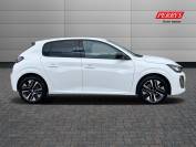 PEUGEOT 208 2024 (24)