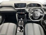 PEUGEOT 208 2024 (24)