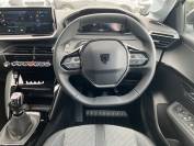 PEUGEOT 208 2024 (24)