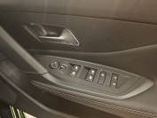 PEUGEOT E-308 2025 (25)