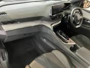 PEUGEOT E-2008 2025 (25)
