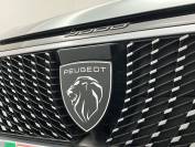 PEUGEOT 3008 2024 (24)