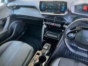 PEUGEOT 2008 2022 (72)