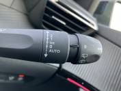 PEUGEOT 2008 2022 (72)