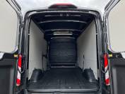 FORD TRANSIT 2024 (74)