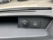 FORD TRANSIT 2024 (74)