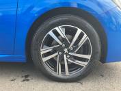 PEUGEOT 208 2022 (71)