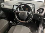 PEUGEOT 108 2021 (21)