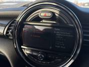 MINI HATCHBACK 2017 (17)