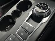 FORD KUGA 2022 (72)