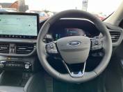 FORD KUGA 2024 (74)