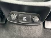 HYUNDAI SANTA FE 2019 (69)