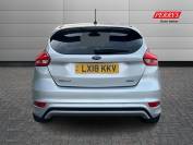 FORD FOCUS 2018 (18)