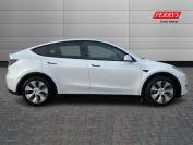 TESLA MODEL Y 2023 (23)