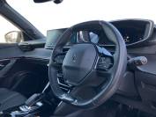 PEUGEOT 2008 2022 (71)