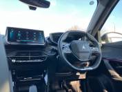 PEUGEOT 2008 2022 (71)