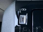 PEUGEOT 2008 2022 (71)