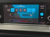 VOLKSWAGEN CADDY MAXI 2023 (23)