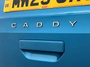VOLKSWAGEN CADDY MAXI 2023 (23)