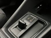 VOLKSWAGEN CADDY MAXI 2023 (23)