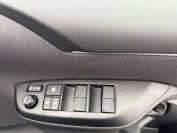 MAZDA 2 HYBRID 2024 (74)