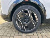PEUGEOT 3008 2024 (24)