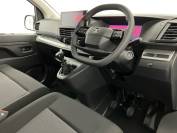 VAUXHALL VIVARO 2025 