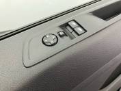 VAUXHALL VIVARO 2025 