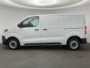 VAUXHALL VIVARO 2025 