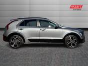 KIA NIRO 2022 (22)