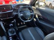 PEUGEOT 2008 2022 (71)