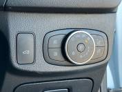 FORD FOCUS 2019 (19)