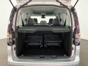 VOLKSWAGEN CADDY MAXI 2023 (23)
