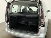 VOLKSWAGEN CADDY MAXI 2023 (23)