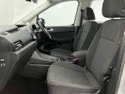 VOLKSWAGEN CADDY MAXI 2023 (23)