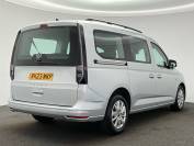 VOLKSWAGEN CADDY MAXI 2023 (23)