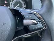 SKODA KAROQ 2022 (22)