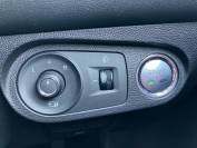 MG MG5 2021 (71)