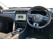 MG ZS 2022 (22)