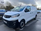 VAUXHALL VIVARO 2022 (22)