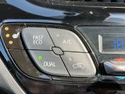 TOYOTA C-HR 2023 (23)