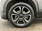 JEEP AVENGER 2024 (24)