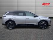 PEUGEOT 5008 2024 (74)