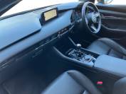 MAZDA 3 2022 (22)
