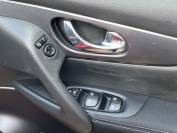 NISSAN QASHQAI 2018 (68)