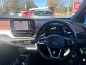 VOLKSWAGEN ID.4 2022 (22)