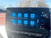 VOLKSWAGEN ID.4 2022 (22)