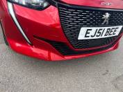 PEUGEOT 208 2022 (72)